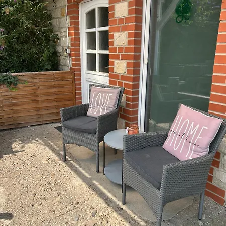 Lindenhof * Hecklingen (Salzlandkreis)